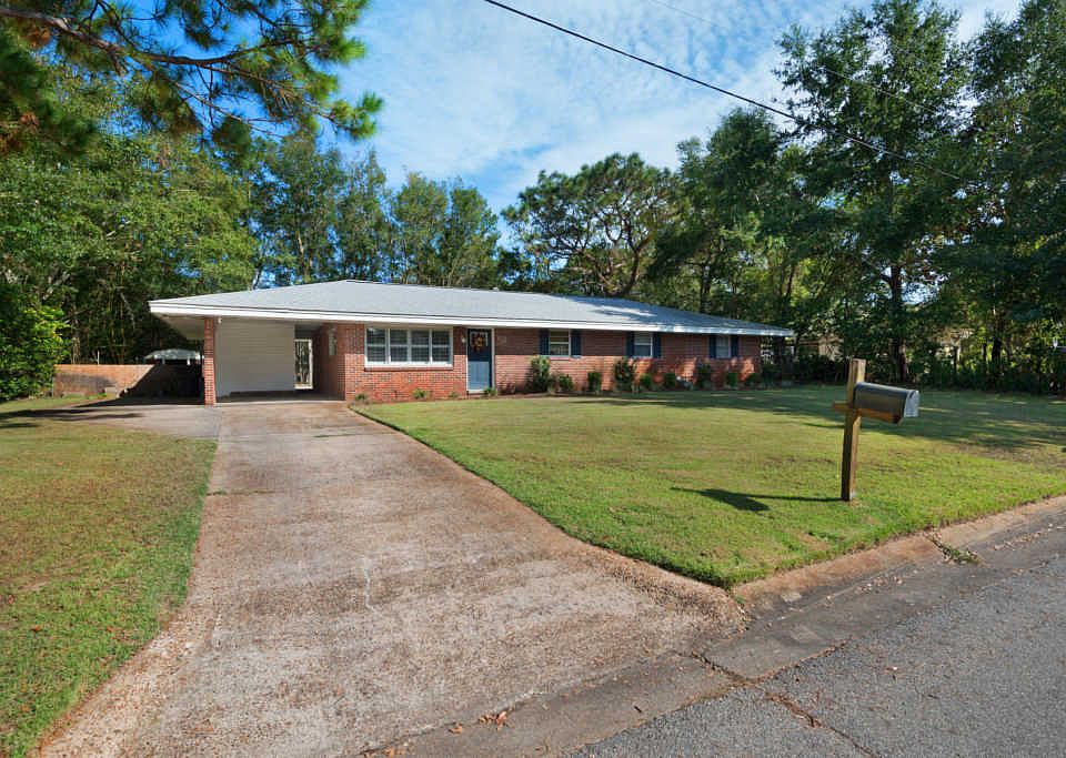 1st image of 59 Oregon Dr