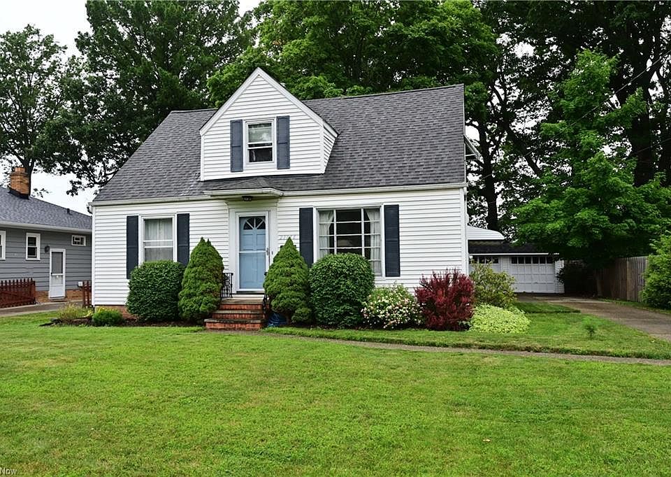 1st image of 21146 Northwood Ave