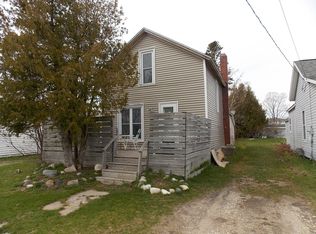 107 E Sinclair St, Mackinaw City, MI 49701