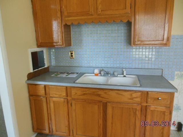 2nd image of 2212 Grant Ave