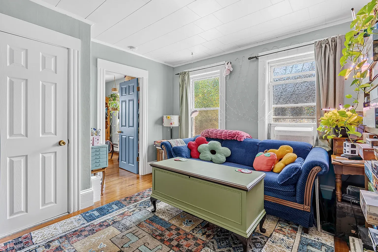 2 bed, 702 sqft, $1,700 — Photo 4