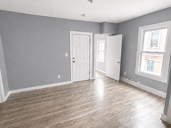 5th image of 54 Bronson St #F2