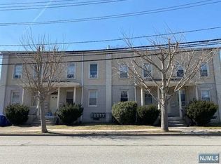 11 Grove St APT B, Tenafly, NJ 07670