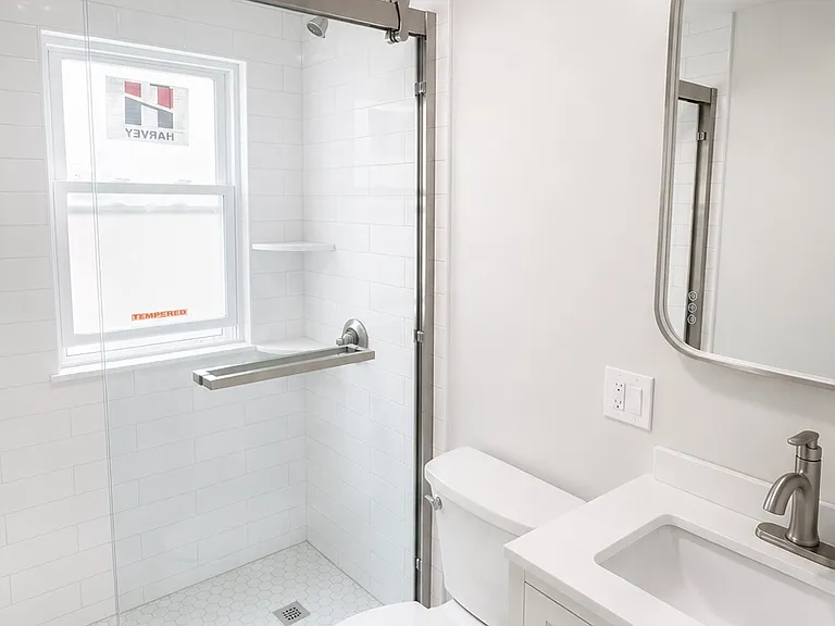 17-19 Lowe St #1 — Photo 9