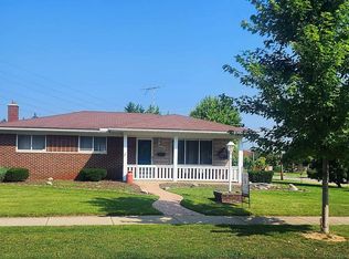 34489 Coachwood Dr, Sterling Heights, MI 48312