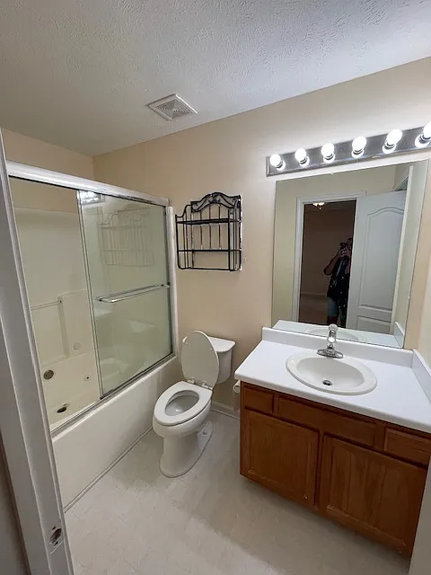 2 bed, 2.5 bath, 1280 sqft, $1,425 — Photo 4