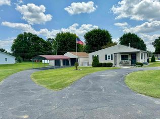 902 E Main St, Gas City, IN 46933