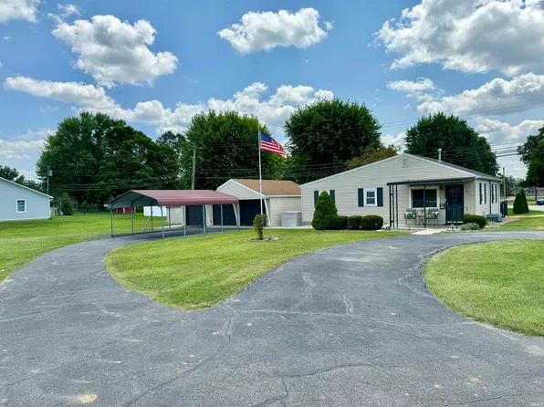 902 E Main St, Gas City, IN 46933