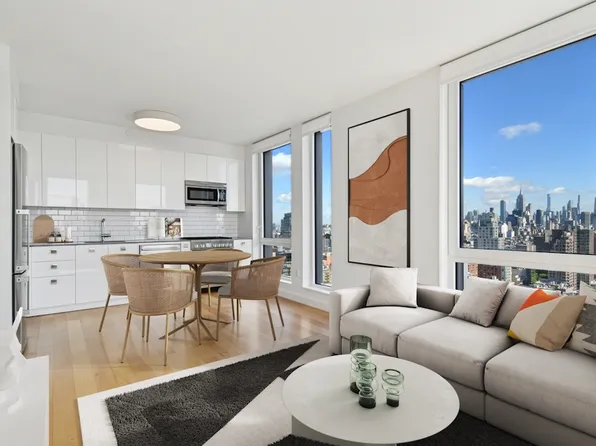 125 Delancey Street 1105 image 3 of 14