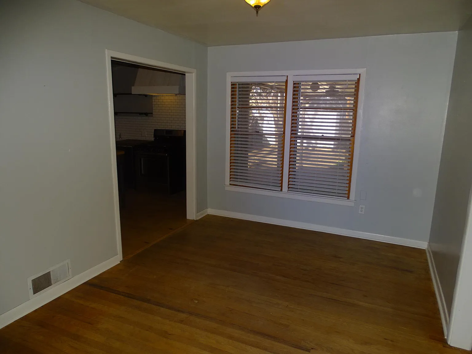 4 bed, 1832 sqft, $1,800 — Photo 4