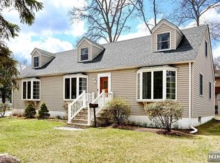 175 Maple St, Ramsey, NJ 07446