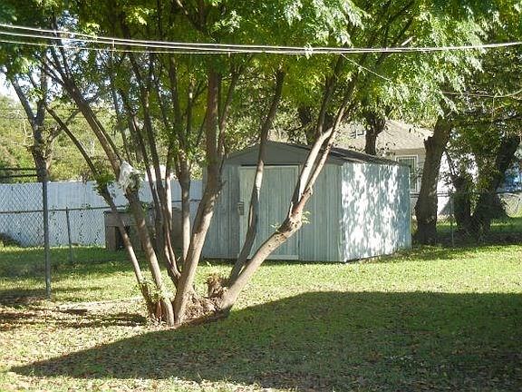 3rd image of 2668 Kathleen Ave