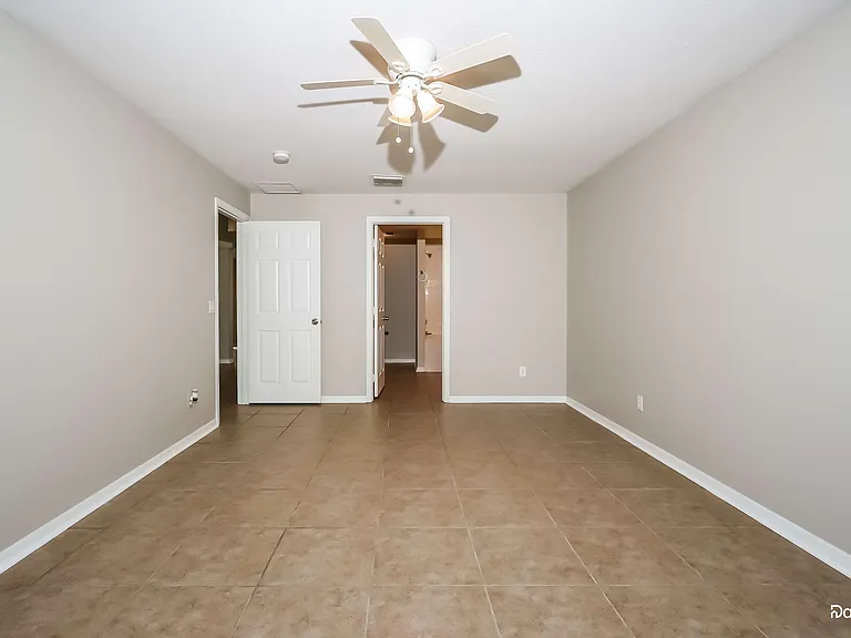 1219 SW Eleuthera Ave — Photo 10