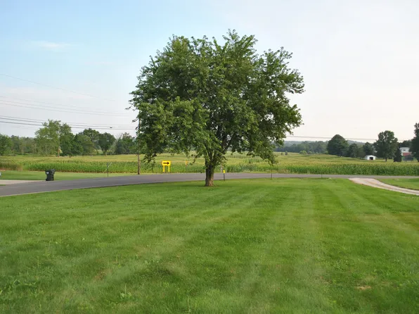 3295 Meese Rd, Louisville, OH 44641
