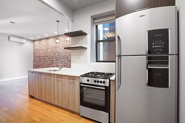 Rented by Compass | media 12