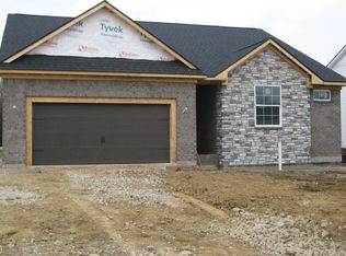 1128 Julian Ct, Waterford, MI 48327