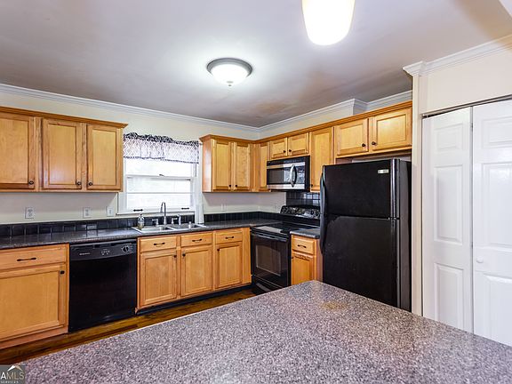 4th image of 3132 Cloverhurst Dr