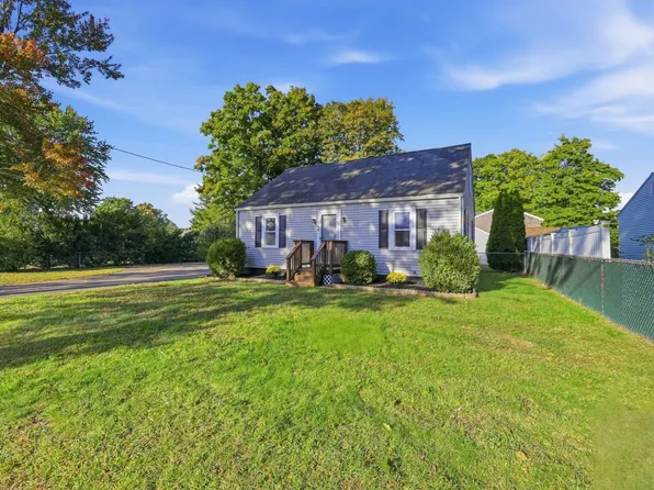 19 Cherry St, Feeding Hills, MA 01030