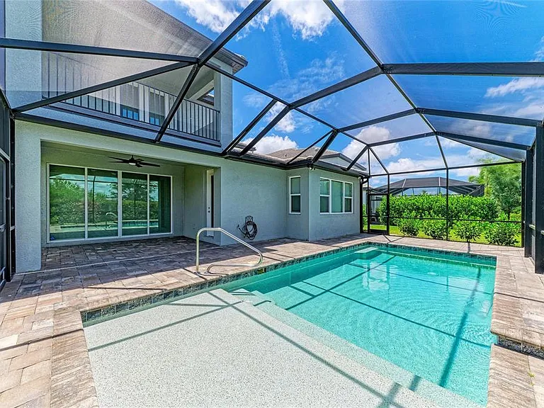 4745 Antrim Dr — Photo 78