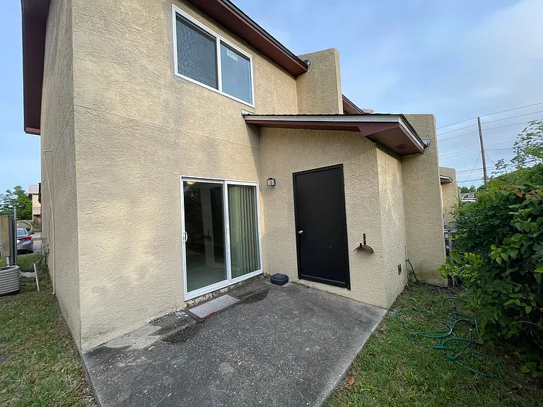 6913 Cherry St — Photo 17