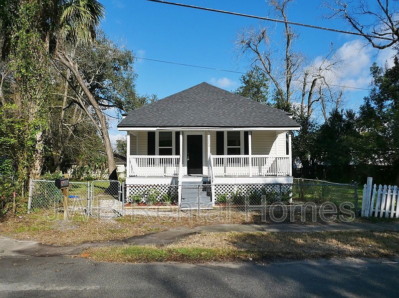 1st image of 3013 Dignan St
