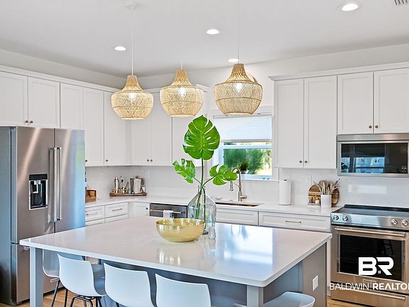3rd image of 6078 S Breeze Ln