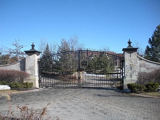 2nd image of 6 Brooke Ln