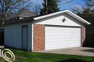 2nd image of 1955 Stanley Blvd