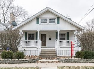 361 21st St SE, Cedar Rapids, IA 52403