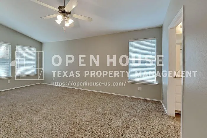 2128 Ingrid Ln — Photo 9
