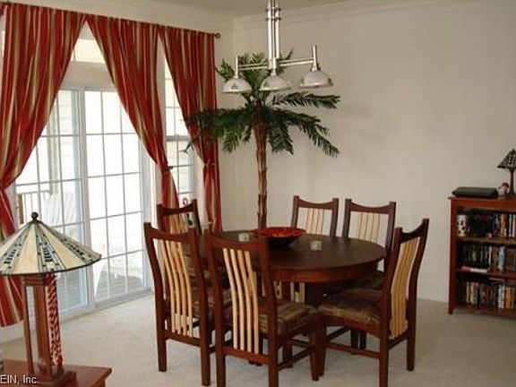 4th image of 1063 Bay Breeze Dr