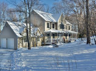 7 Deerbrook Ln, West Milford, NJ 07480