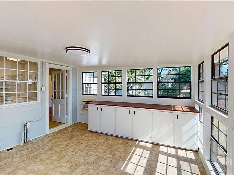 15 Princess Anne Rd — Photo 20