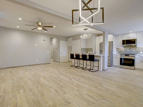 2nd image of 311 W Market St Floor 1