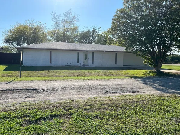110 Circle Dr, Pt, TX 75472