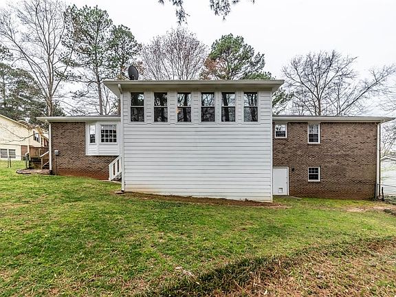 4th image of 2814 Brackenwood Ct