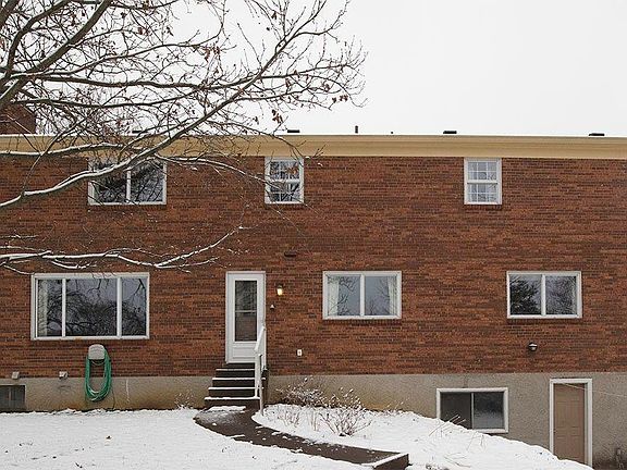 2nd image of 1048 Thornfield Ln