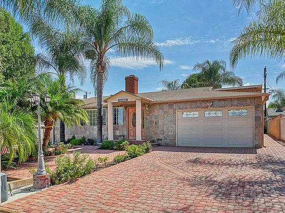 3rd image of 10320 Odell Ave