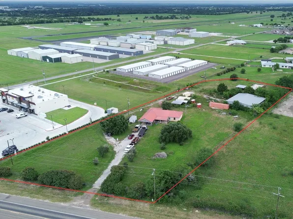2797 Highway 105 W, Navasota, TX 77868