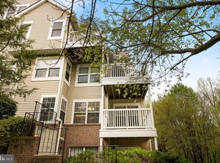 927 Hillside Lake Ter APT 204, Gaithersburg, MD 20878