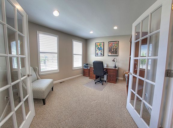 4th image of 2643 Retreat Cir