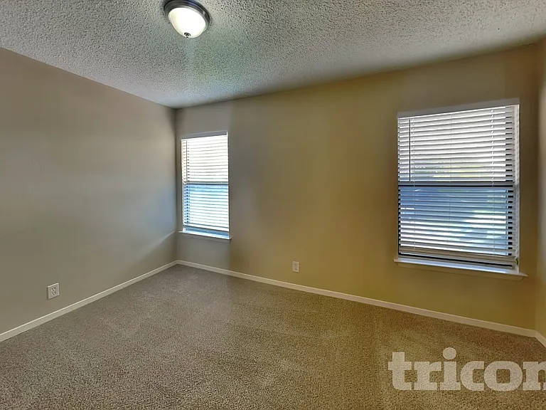 6827 Cypress Mist Dr — Photo 11