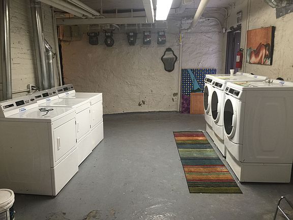 4th image of 2876 Jerome Ave APT 8D