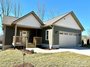 13 Sandstone St, Weaverville, NC 28787