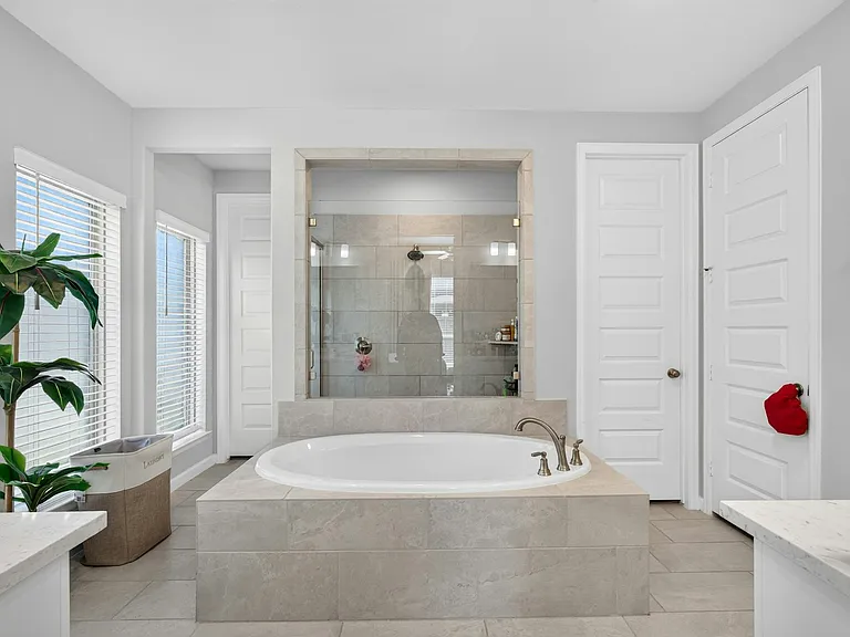 2122 Alabaster Estate Dr — Photo 6