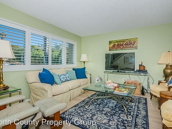 3rd image of 827 Valley Ave