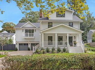 42 Loughlin Ave, Cos Cob, CT 06807
