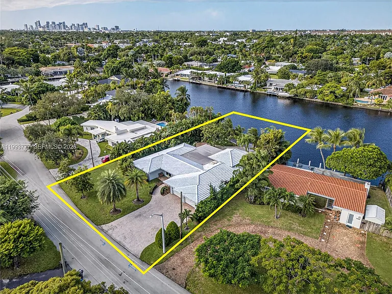2801 Coral Shores Dr — Photo 35