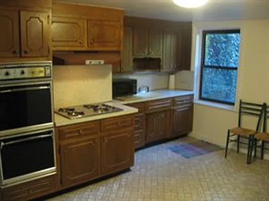 Rented by Douglas Elliman | media 7