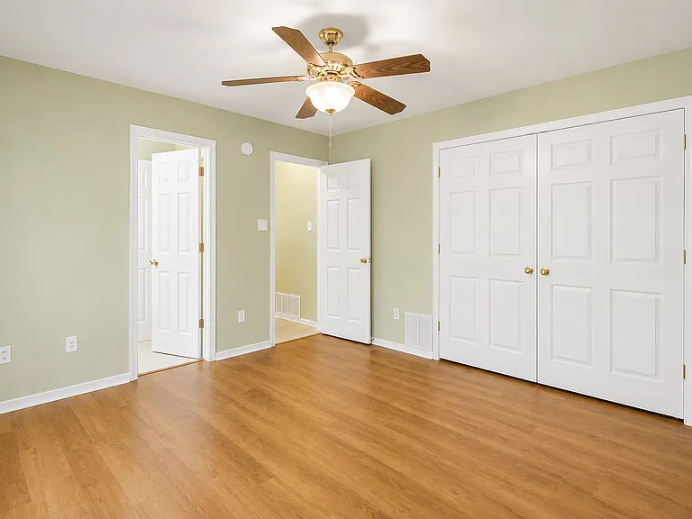 134 N 49th St #A — Photo 23
